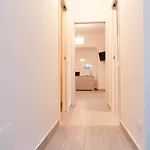 Neapolitan Roo Lägenhet *