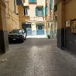 Neapolitan Roo Apartman *